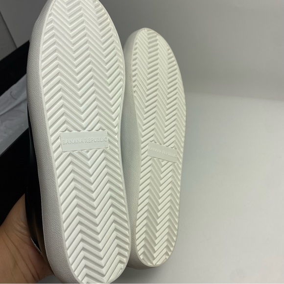 NEW Banana Republic Leather Essential Sneaker SZ 8 - Picture 3 of 10